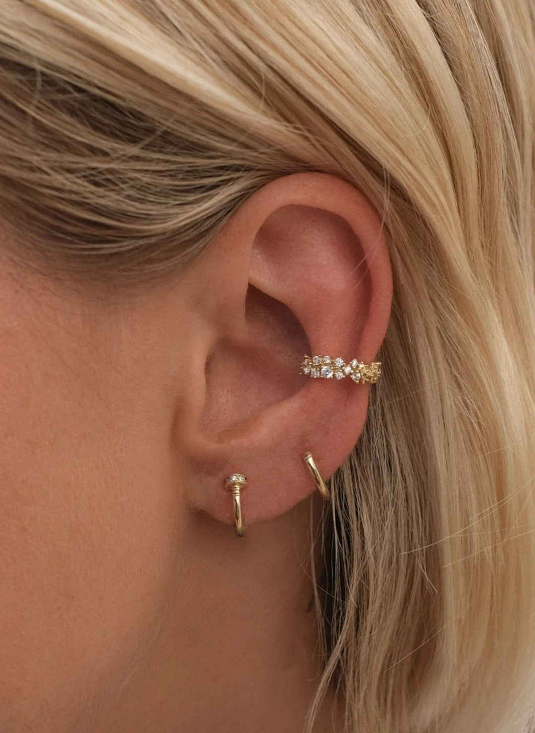 Crystal Curved Studs - Stud Earrings - OOTDY