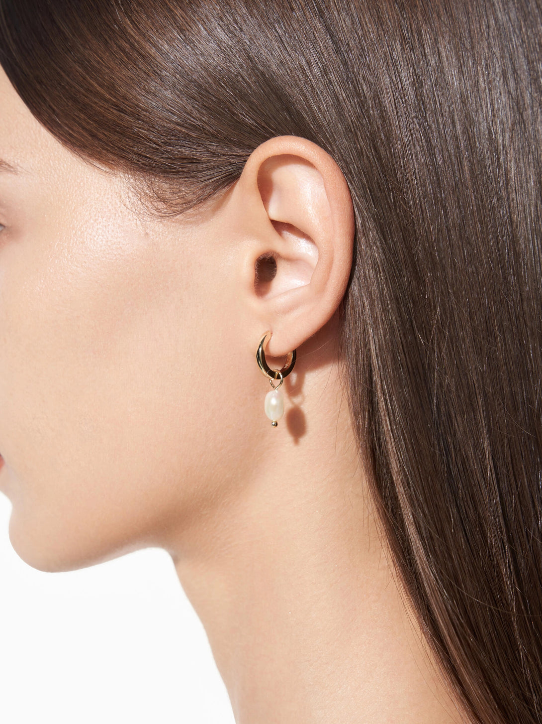 Single Freshwater Pearl Huggie Earrings - OOTDY