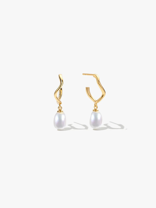 Wave Pearl Drops - Drop Earrings - OOTDY