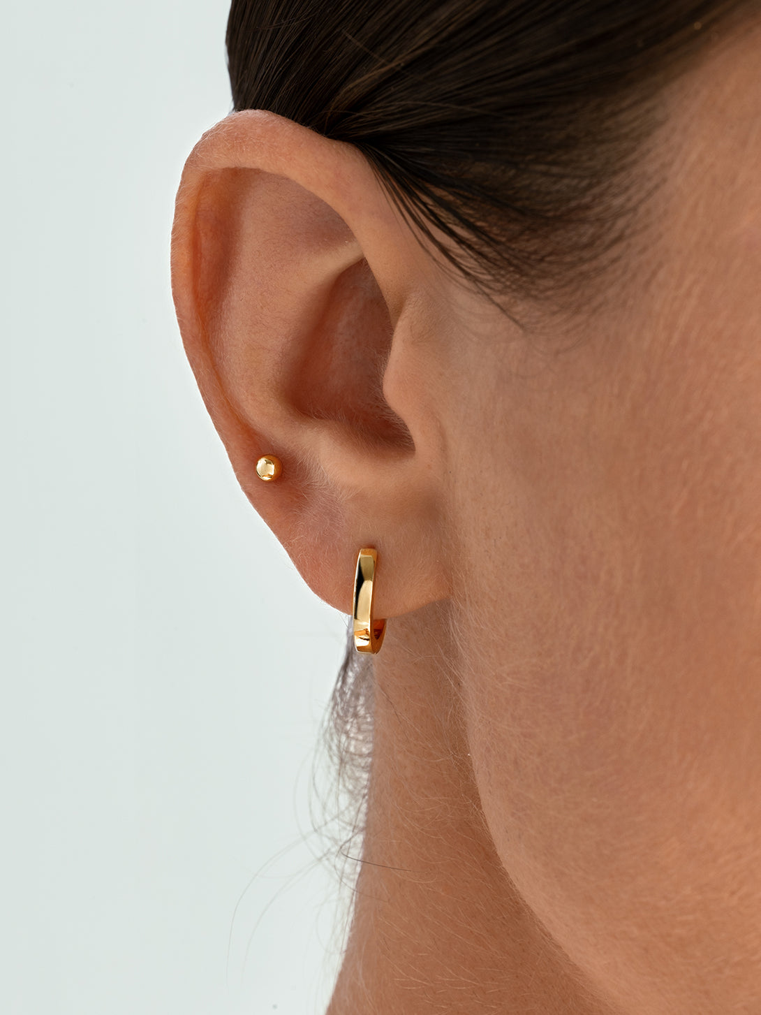Daily Bold Small Hoops - Huggie Earrings - OOTDY