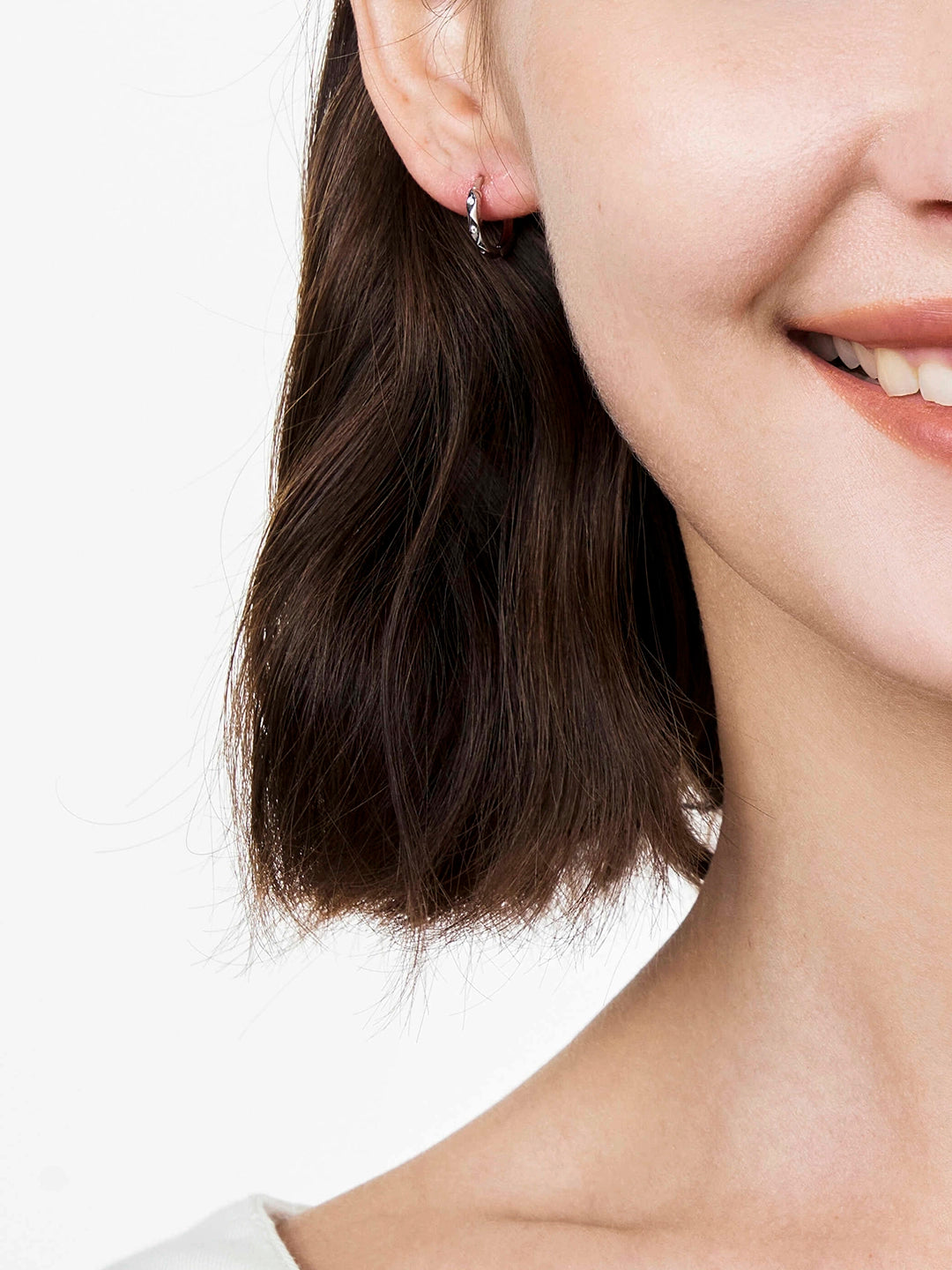 Classical Mini Polygon Huggie Earrings - OOTDY