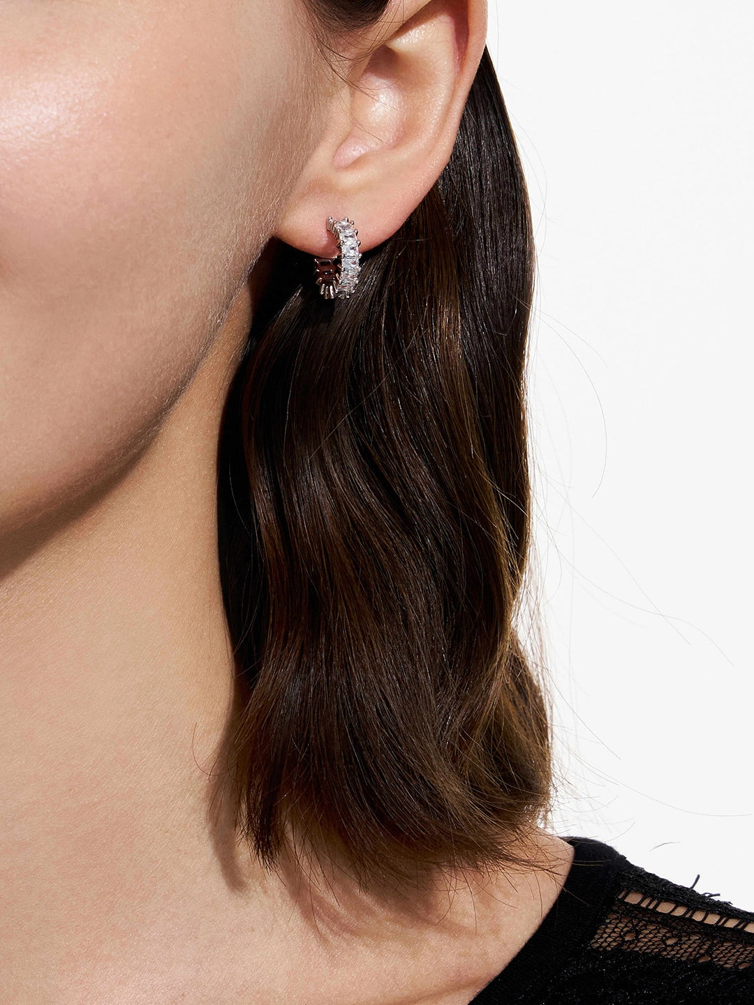 Delicate Semicircle Mini Hoop Earrings - OOTDY
